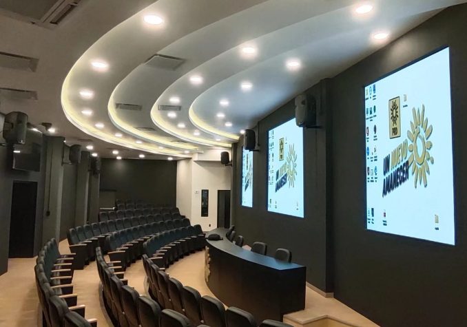 LED显示屏在会议上的解决方案