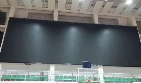 南行LED显示屏在重庆户外篮球场中的应用案例